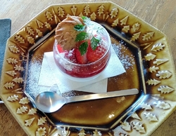 お茶の時間に伺...