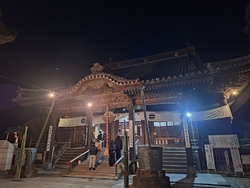 今年も初詣にと...