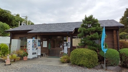 入り口でチケッ...