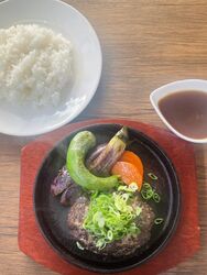 m's eat 国産牛100%ハンバーグ