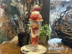 苺パフェが復活！