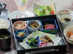 少量多品目で食べる楽しさ満載です！