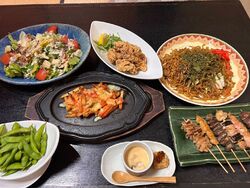 コース料理二人から受付いたします。