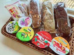 あの給食の揚げパンにゼリー！