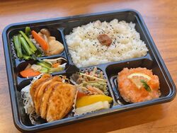 お弁当・お惣菜のテイクアウトできます！