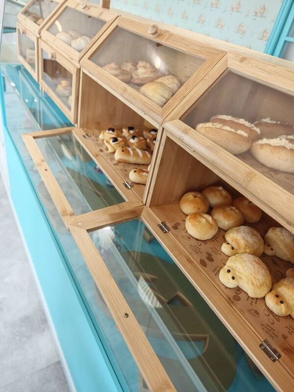 FUNNY BAKER