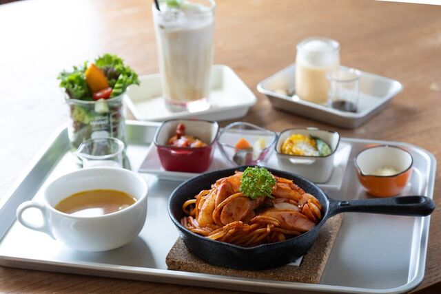 hikari no cafe 蜂巣小珈琲店