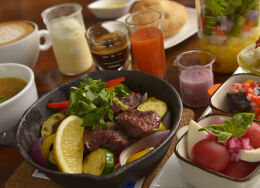 hikari no cafe 蜂巣小珈琲店