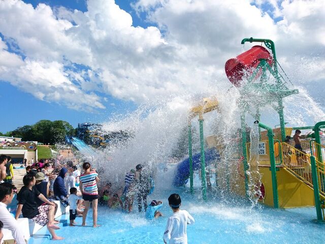 井頭公園 一万人プール