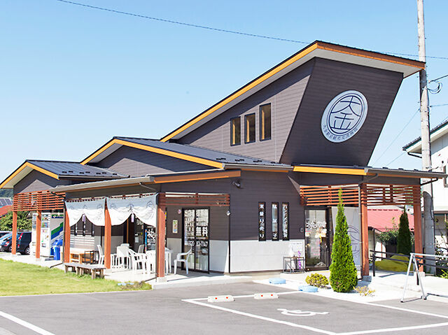 大金駅前観光交流施設 ナスカラ市場