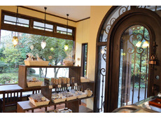 CAFE UNE(カフェ・ユンヌ)