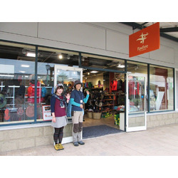 Foxfire FACTORY OUTLET 佐野