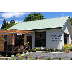 Gallery&Cafe 千とマロン