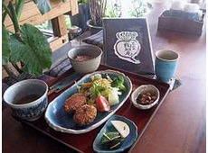 碧い器と田舎料理の店 陶知庵